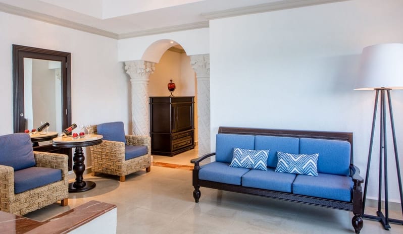 Hyatt Zilara Cancun-Ocean View Swim Up Suite King 3_13322